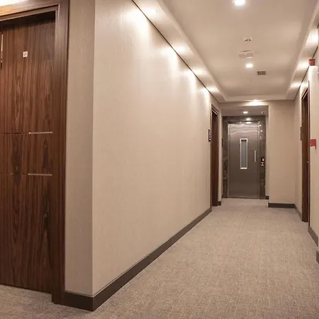 Shining Star 4* Istanbul