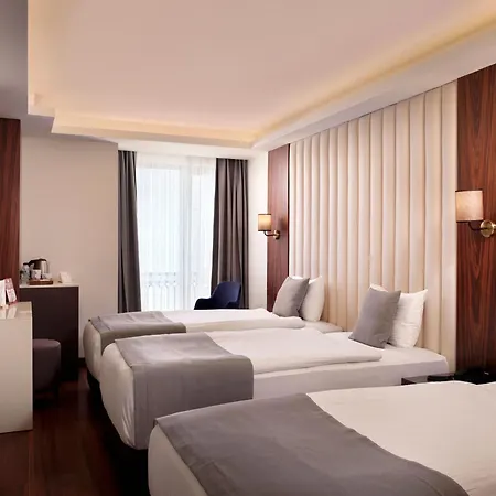 Shining Star Hotell