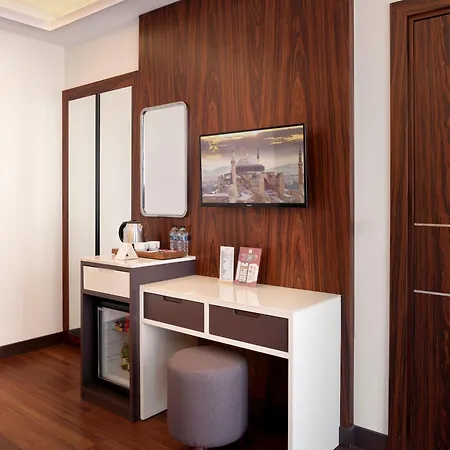 Hotel Shining Star 4*