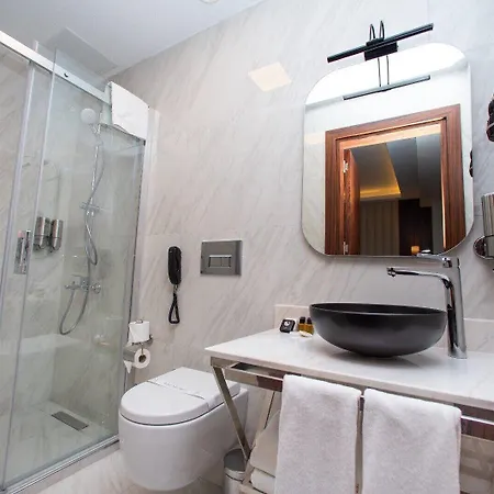 Shining Star 4* Istanbul