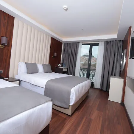 Hotell Shining Star 4*