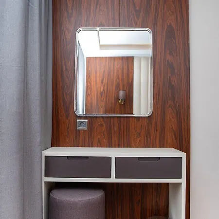 Hotell Shining Star 4*